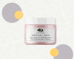 gif of 3 different matte moisturizers