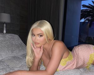 Kylie Jenner Platinum Blonde