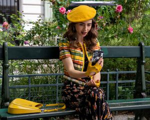 emily in paris season 2