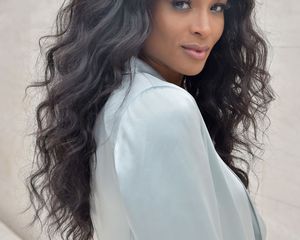 Ciara long, wavy, layered hair