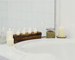 candles by tub