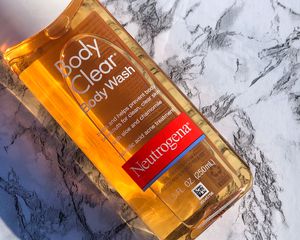 Neutrogena Body Clear Body Wash
