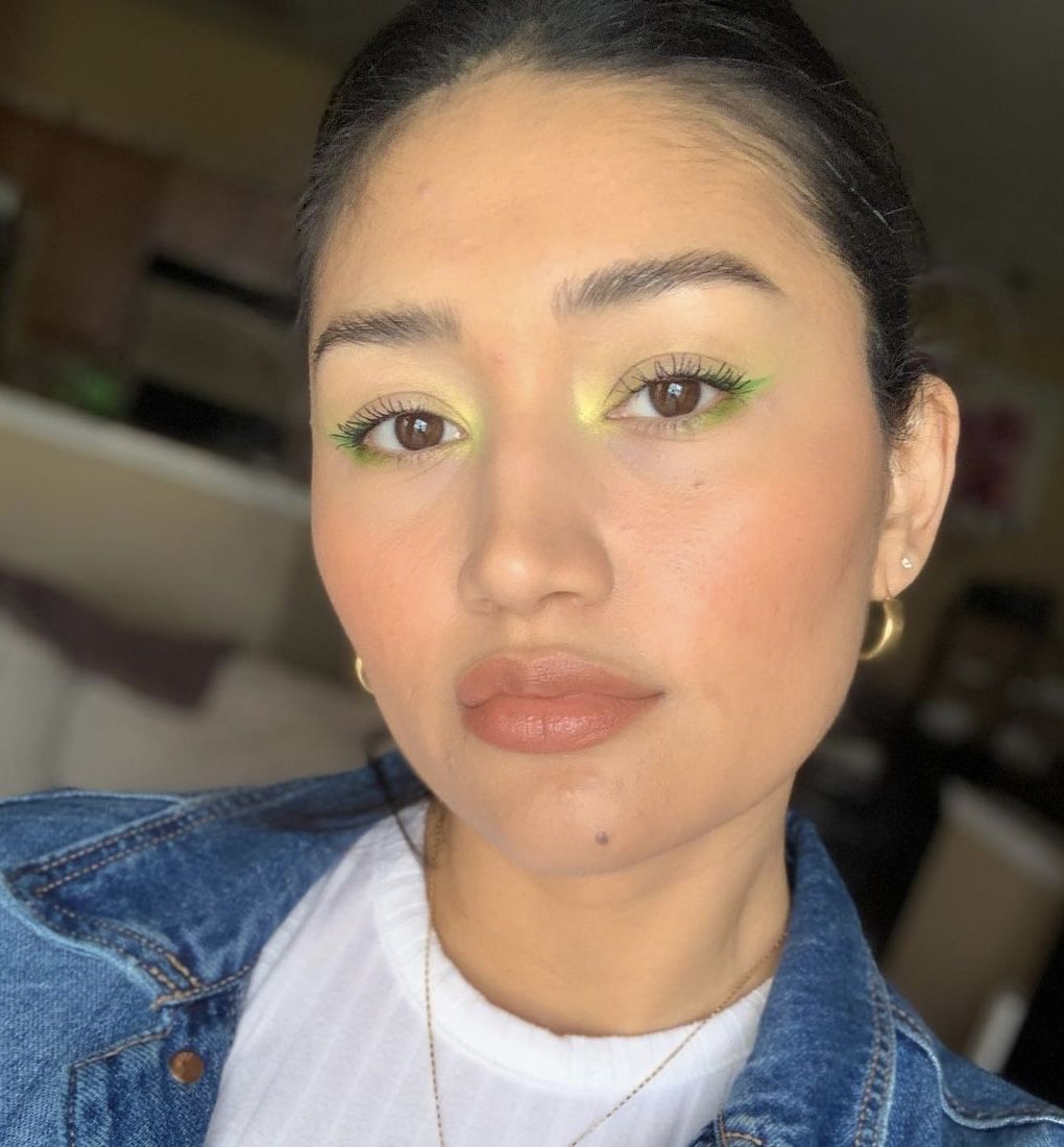 lime green eyeliner