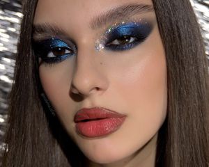 glitter cut crease