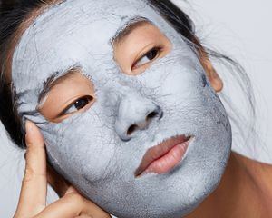 woman with face mask